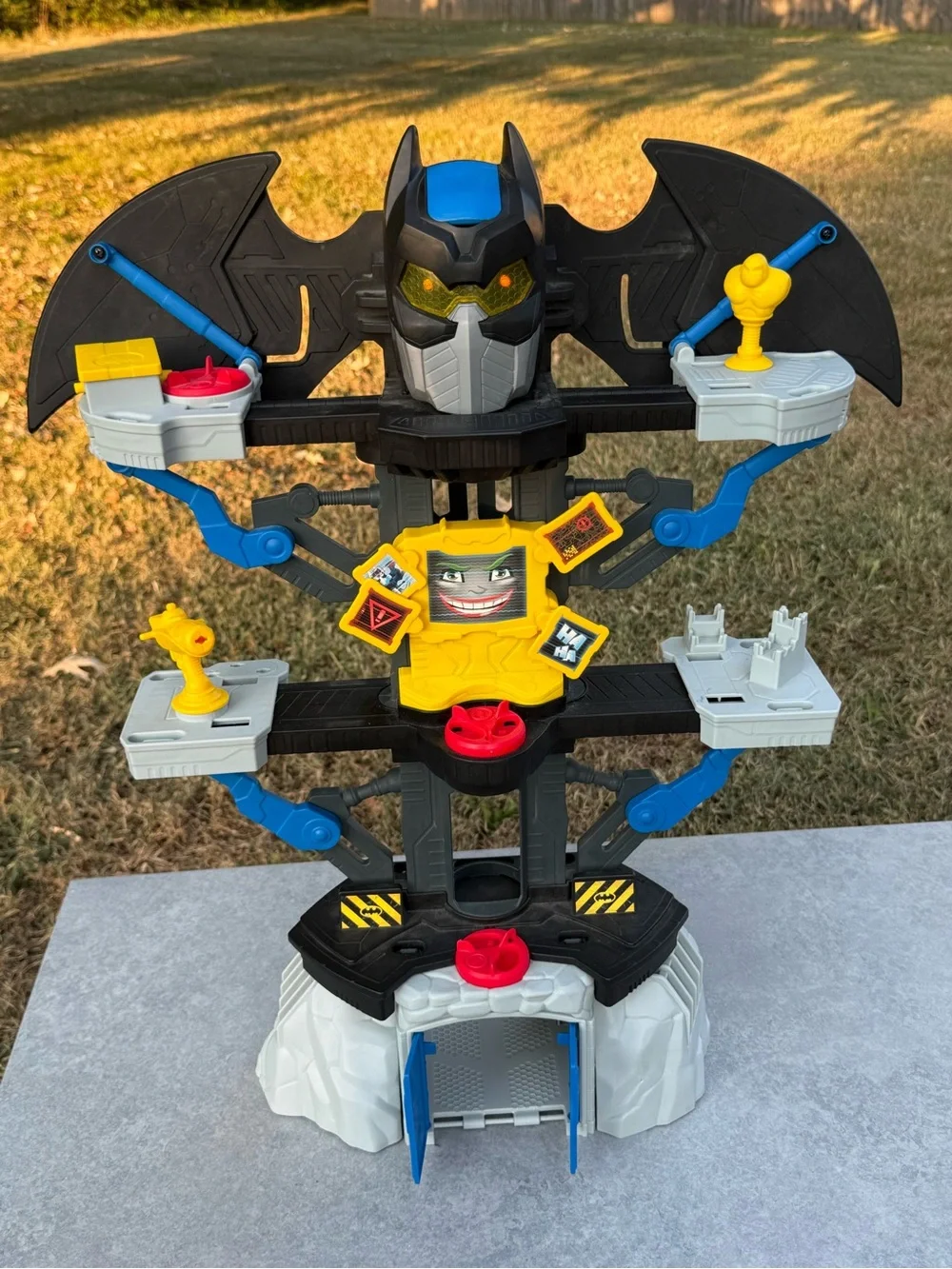 Fisher-Price Batman Tower Playset in Black, Blue & Yellow